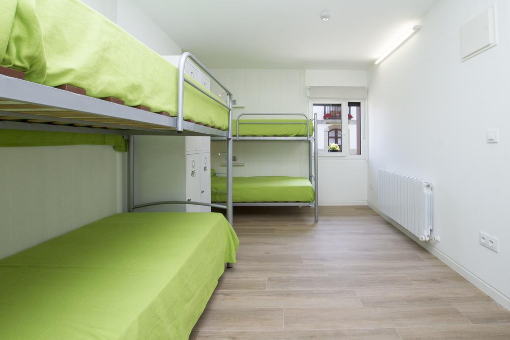 Lekeitio Aterpetxea Hostel Room photo