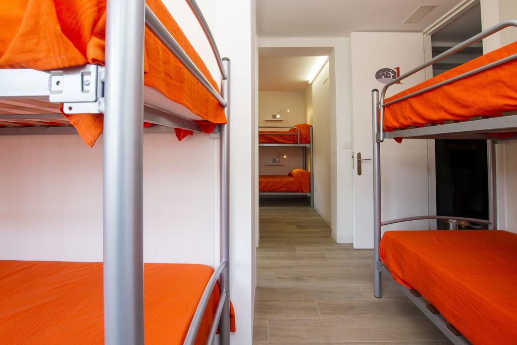 Lekeitio Aterpetxea Hostel Room photo