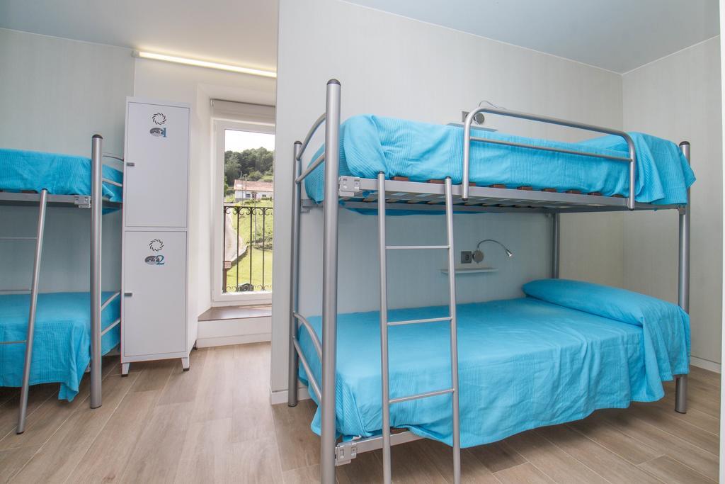 Lekeitio Aterpetxea Hostel Room photo